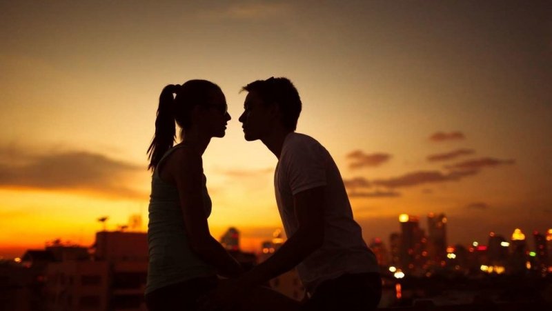Timeless Words of Love: 120 Famous Quotes That Touch the Heart